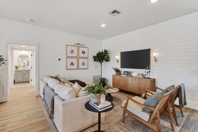 19954 Loxahatchee Pointe Drive, Jupiter, FL 33458