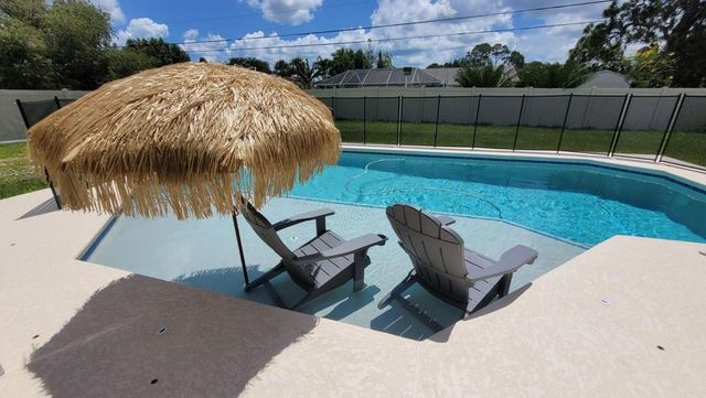 365 NW Hibiscus Street, Port St. Lucie, FL 34983