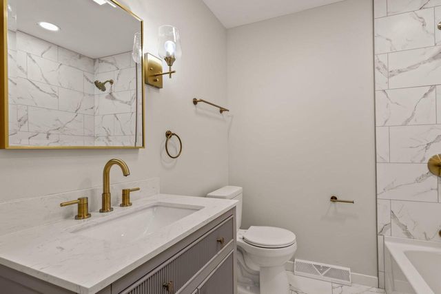 9610 W Rio STREET, Milwaukee, WI 53225