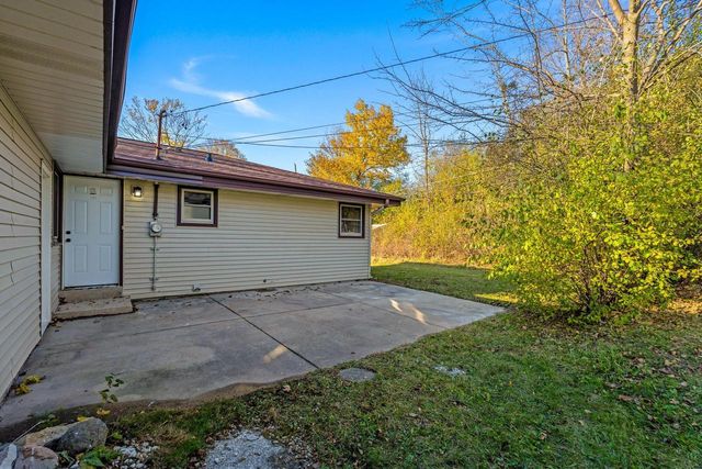 9610 W Rio STREET, Milwaukee, WI 53225