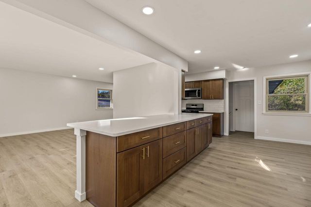 9610 W Rio STREET, Milwaukee, WI 53225