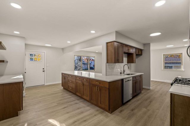 9610 W Rio STREET, Milwaukee, WI 53225