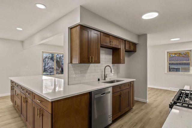 9610 W Rio STREET, Milwaukee, WI 53225