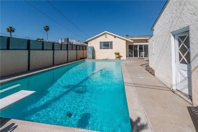 2436 N Lincoln, Burbank, CA 91504