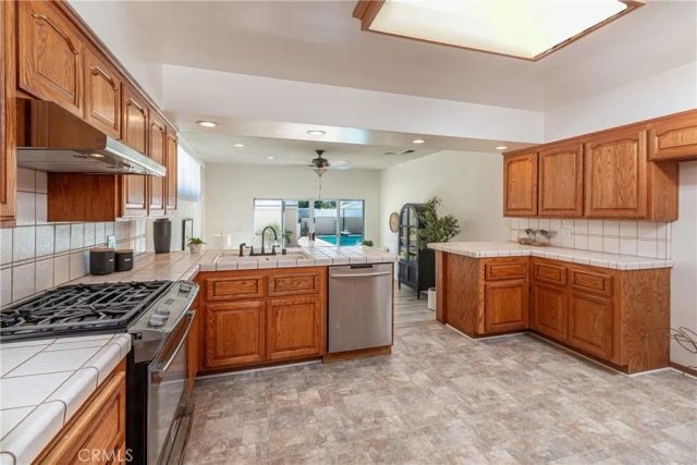 2436 N Lincoln, Burbank, CA 91504