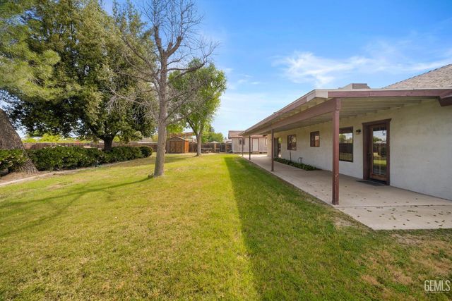 11216 Aimee Way, Bakersfield, CA 93312