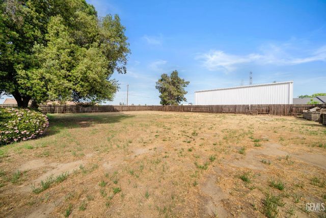 11216 Aimee Way, Bakersfield, CA 93312