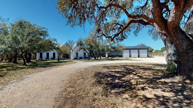 795 Persimmon, Bulverde, TX 78163