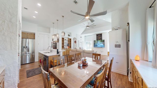 795 Persimmon, Bulverde, TX 78163