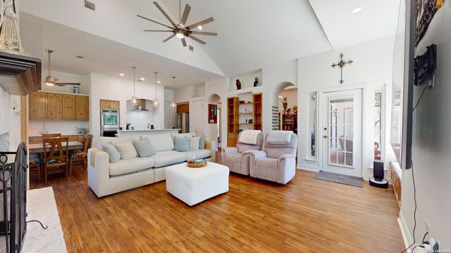 795 Persimmon, Bulverde, TX 78163