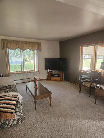 401 Spencer Street, Woodman, WI 53827