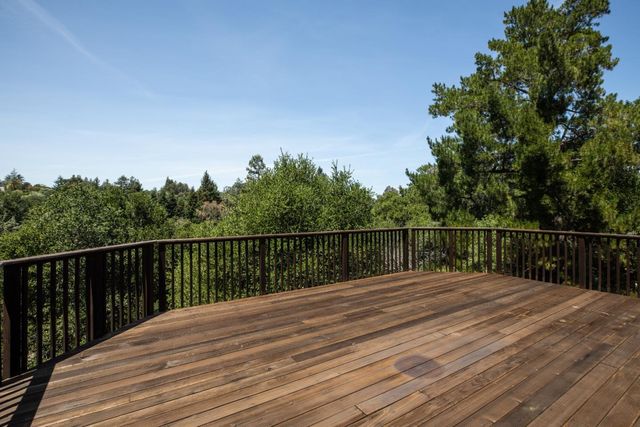 26854 Robleda Court, Los Altos Hills, CA 94022