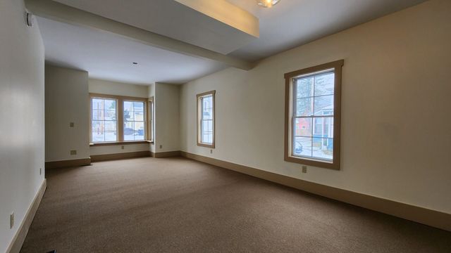 95 Autumn Street, Newport City, VT 05855