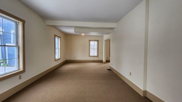 95 Autumn Street, Newport City, VT 05855