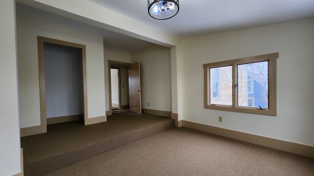 95 Autumn Street, Newport City, VT 05855