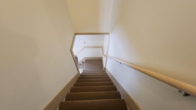 95 Autumn Street, Newport City, VT 05855