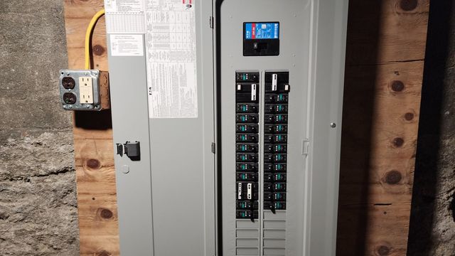 95 Autumn Street, Newport City, VT 05855