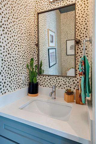 1313 5Th Ave N Ste 8, Nashville, TN 37208