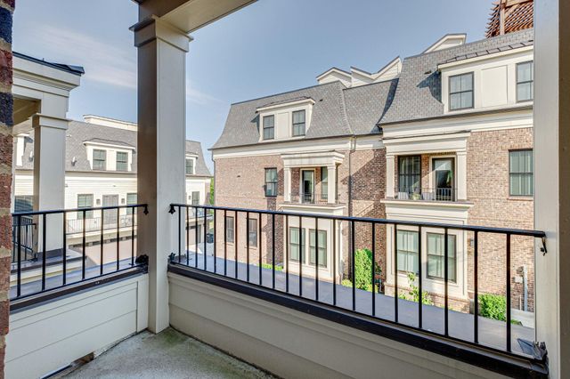 1313 5Th Ave N Ste 8, Nashville, TN 37208