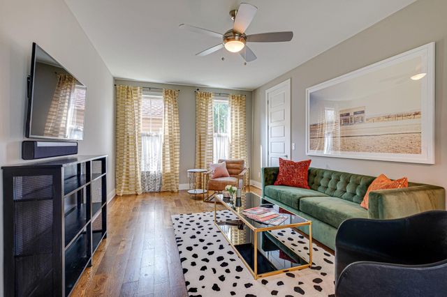 1313 5Th Ave N Ste 8, Nashville, TN 37208