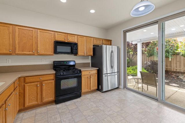 1308 Tiger Lily Ln, Lincoln, CA 95648