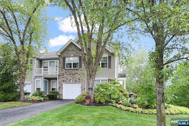 474 Green Mountain Road, Mahwah, NJ 07430