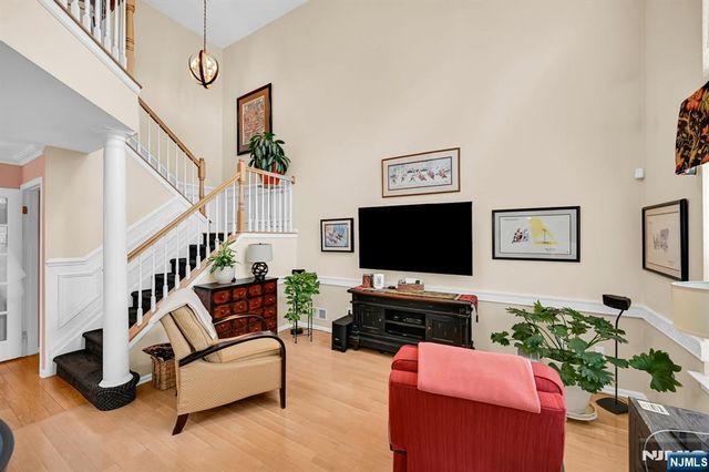 474 Green Mountain Road, Mahwah, NJ 07430