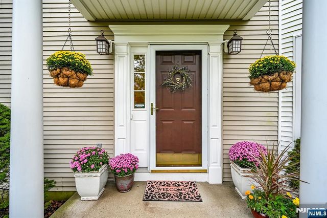 474 Green Mountain Road, Mahwah, NJ 07430