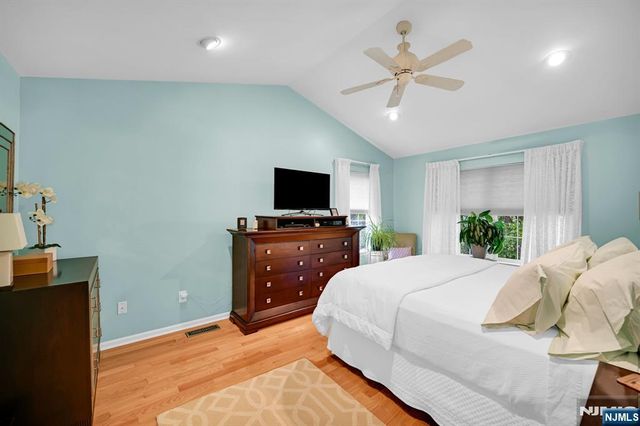 474 Green Mountain Road, Mahwah, NJ 07430