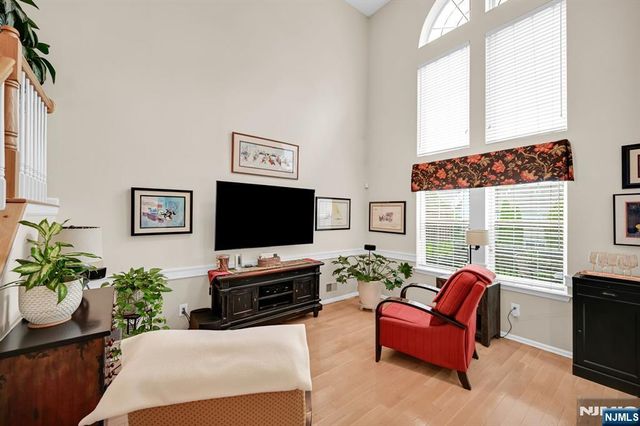 474 Green Mountain Road, Mahwah, NJ 07430