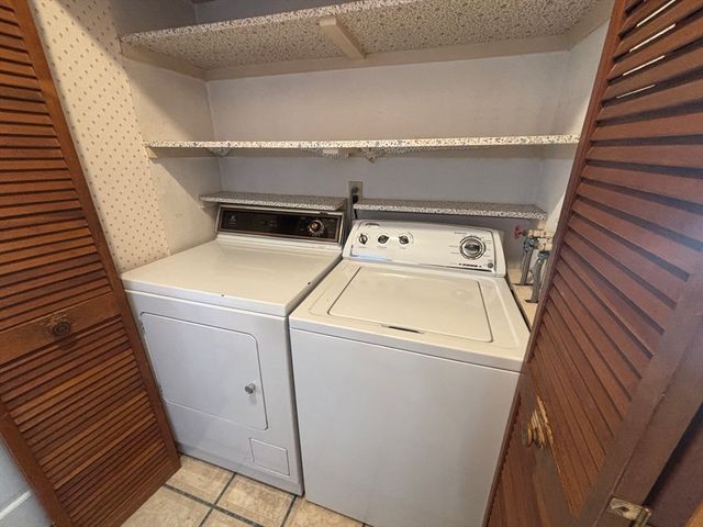 14 Florence Ave, Norwood, MA 02062