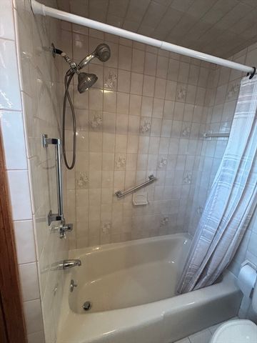 14 Florence Ave, Norwood, MA 02062