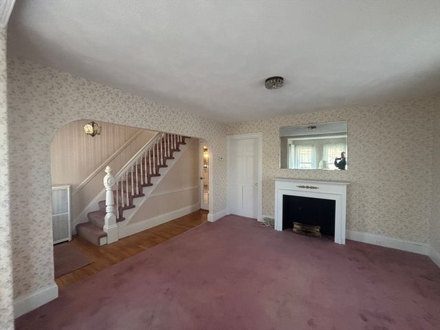 14 Florence Ave, Norwood, MA 02062