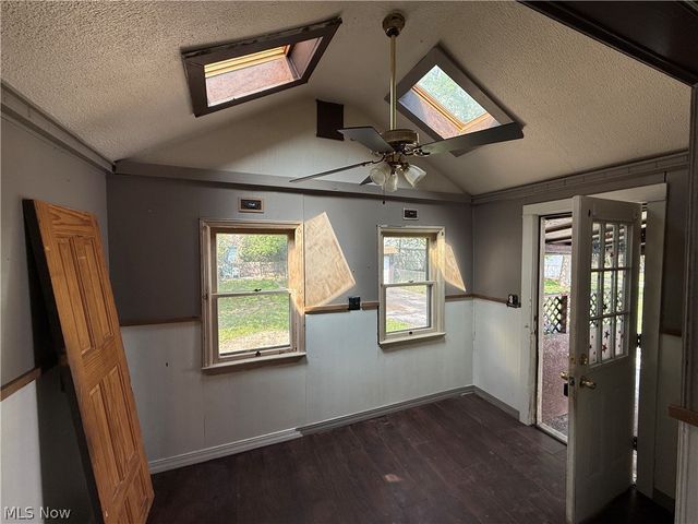 22553 Ivan Avenue, Euclid, OH 44123