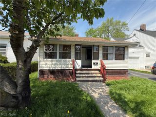 22553 Ivan Avenue, Euclid, OH 44123