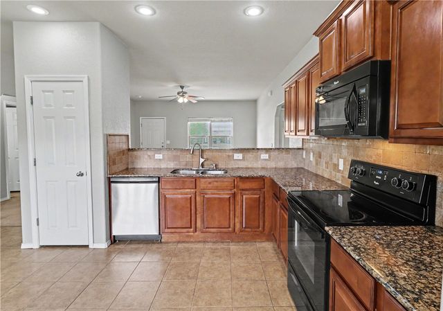 5003 Cross Creek Boulevard, Rogers, AR 72758