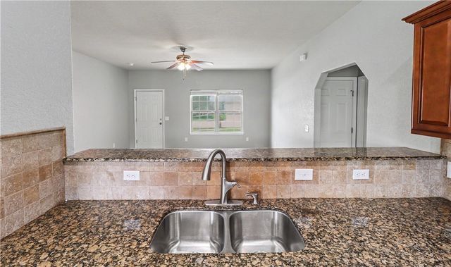 5003 Cross Creek Boulevard, Rogers, AR 72758