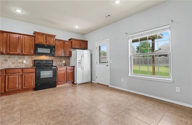5003 Cross Creek Boulevard, Rogers, AR 72758