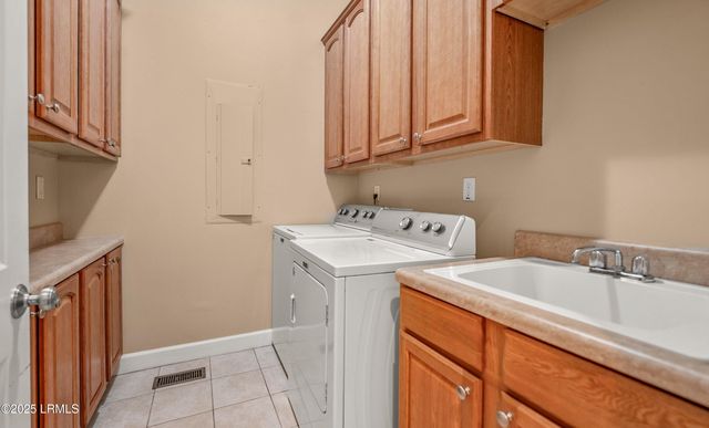 619 Dolphin Road, St. Helena Island, SC 29920