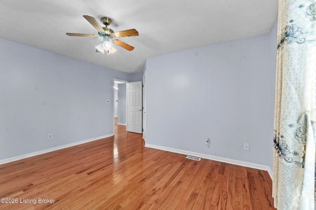 7409 Independence Cove, Louisville, KY 40214