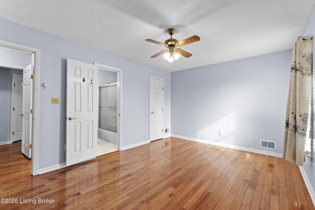 7409 Independence Cove, Louisville, KY 40214