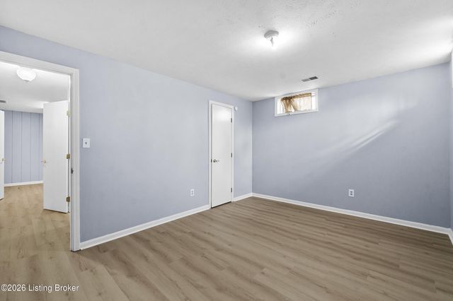 7409 Independence Cove, Louisville, KY 40214