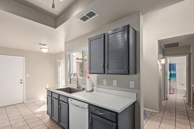 6734 S BRITTANY Lane, Tempe, AZ 85283