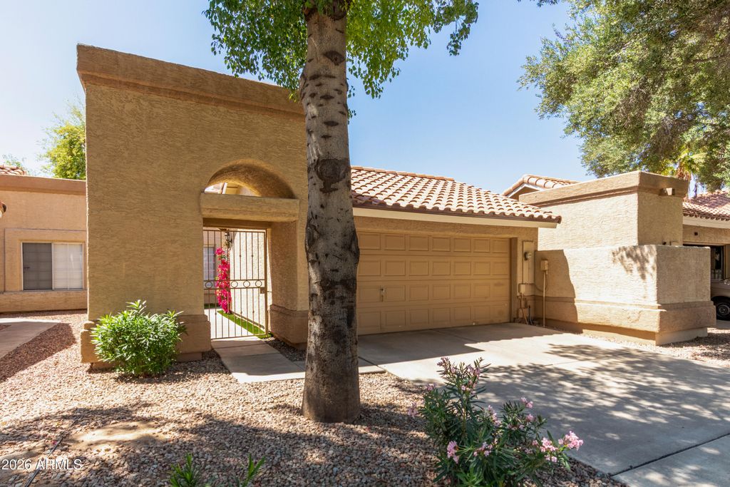 6734 S BRITTANY Lane, Tempe, AZ 85283