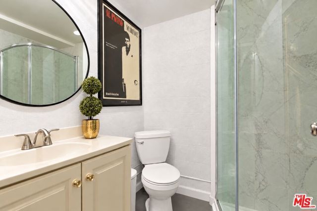 4917 Orinda Avenue, Los Angeles, CA 90043