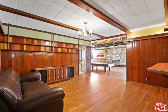 4917 Orinda Avenue, Los Angeles, CA 90043