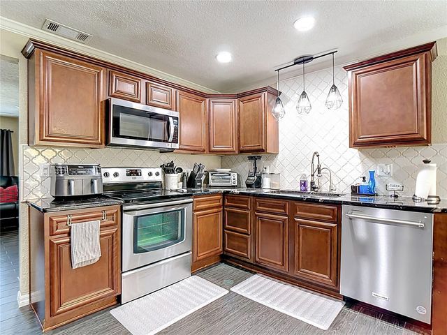 5811 SAWYER ROAD, Lakeland, FL 33810