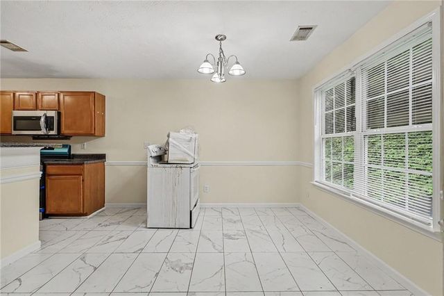 4227 Round Stone Trail, Snellville, GA 30039