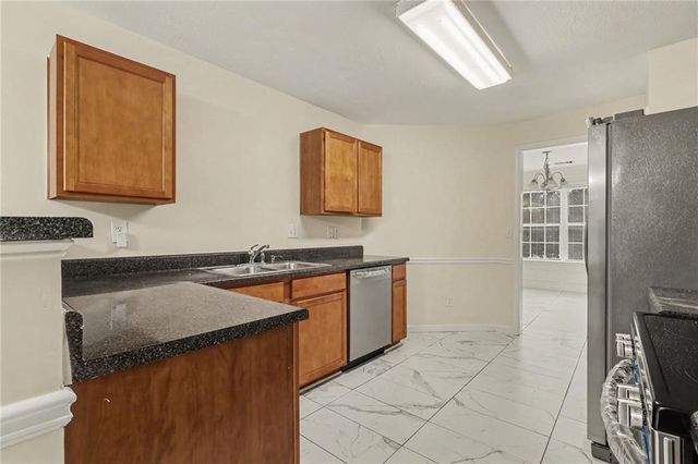 4227 Round Stone Trail, Snellville, GA 30039