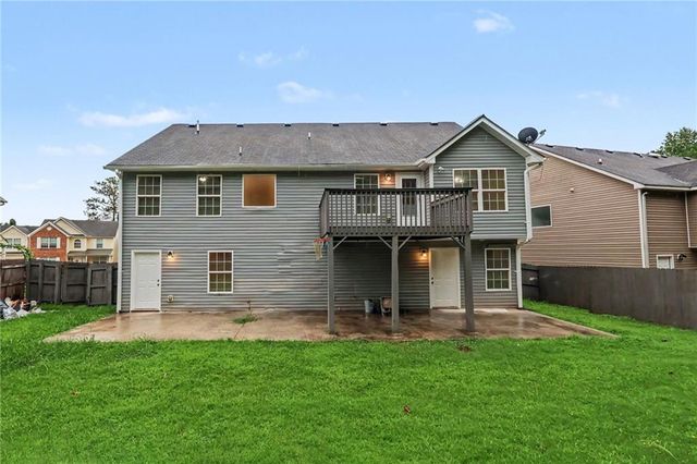 4227 Round Stone Trail, Snellville, GA 30039